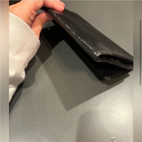Louis Vuitton Black Epi Portefeuille Tresor Wallet - Picture 3 of 7